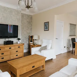 Barwick - Spacious 2 Bed With 2 Floors Located In Scarborough, Great For Family Trips! , Scarborough United Kingdom